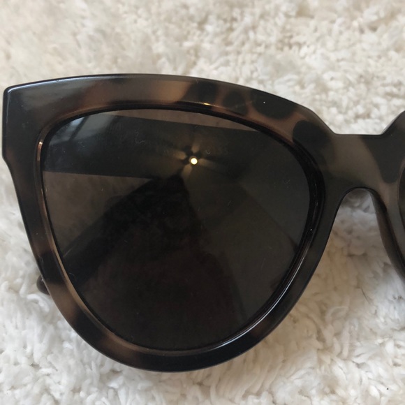 Le Specs Liar Liar Tortoiseshell Sunglasses - Picture 2 of 4